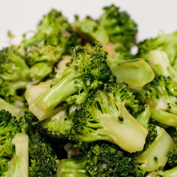 como fazer brócolis refogado?